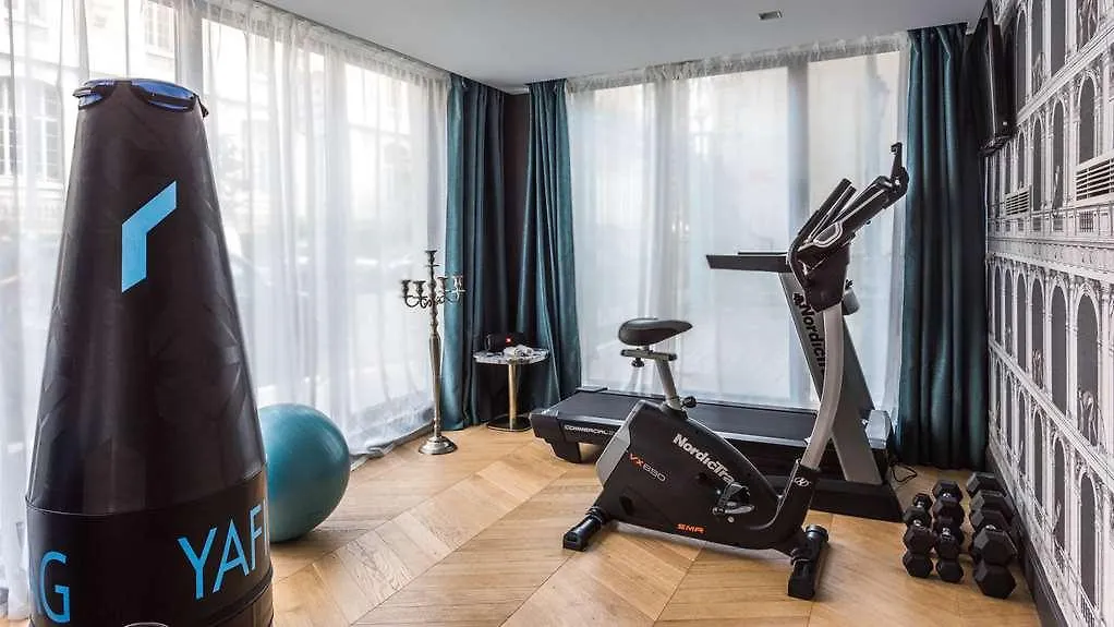 Maison Montespan París 0*,